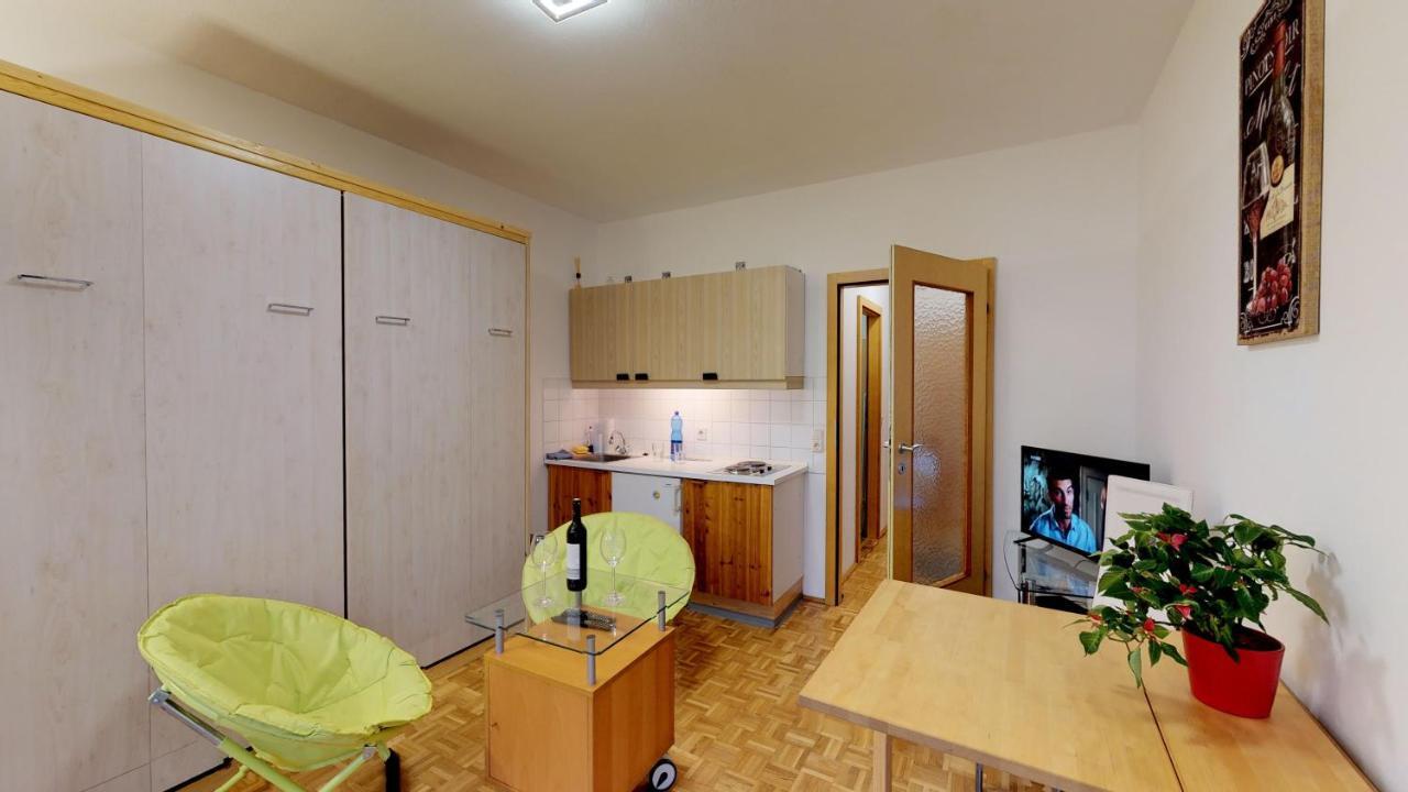 Apartamento Vintage Garconiere Mit Balkon - 25 M2 Gmunden Exterior foto